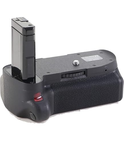 Buy WELBORN MB-D11 Battery Grip for Nikon D7000 Online at Low 