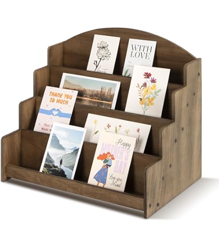 SUPERFINDINGS 3-Tier Sticker Display Stand Houten Wenskaart Display Stand Verkopers Postkaart Organizer Multifunctionele Brochure Houder Houten Display Stand, 37x25x37,1cm