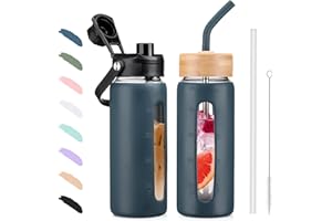 BLUEGO 600ML Gobelet en Verre Gourde avec Paille et 2 Couvercles Tasse à Café avec Marqueur de Temps et Protecteur en Silicone Bouteille pour Breuvages Soda Cola Sans BPA, Bleu foncé