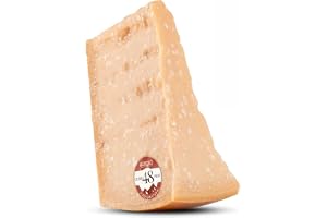 GUSTOEMILIA Mountain Parmigiano Reggiano Ost 48 Månader Lagrad - Idealisk för Pasta, Bröd, Sallader, Snacks och Frukter - Italiensk Lagrad Parmesanost 2,2 lb (1 kg)