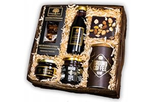 KOSZE-PREZENTOWE.PL Kosz prezentowy, zestaw upominkowy Marcello - z produktami wiśniowymi z Manufaktury Cherry Tree, aromatyczną kawą mieloną w tubie, miodem z dodatkiem kakao oraz czekoladką z dodatkami.