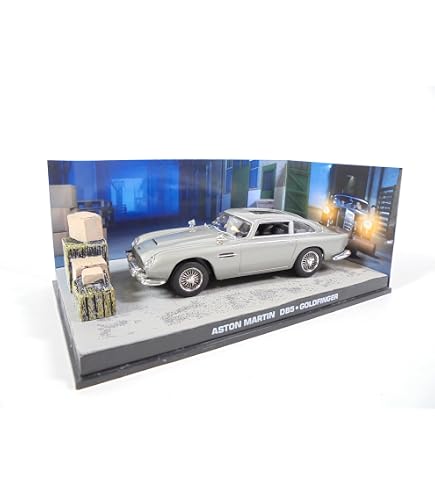 JAMES BOND CAR Collection - #67: LAND ROVER LIGHTWEIGHT - (living