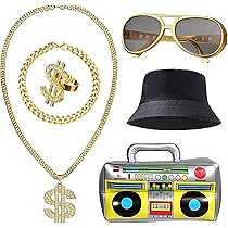 Collectie Van Kwallen Stripfiguren Met Gouden Medaille Om Zijn Nek En Opblaasbare Ring 35069128