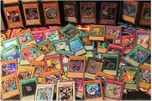 HEART FOR CARDS Yu-GI-OH! - Juego de 50 tarjetas con purpurina Yugioh y 1 cargador superior Heartforcards (p. ej. XYZ, Synchro, Super, Ultra)