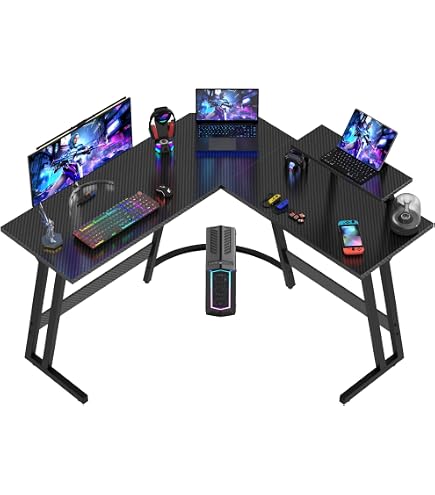 Scrivania Gaming Angolare A L ODK Con Supporto Monitor Integrato - 127x127 Cm, Design Bianco Fibra Di Carbonio, Porta Cuffie