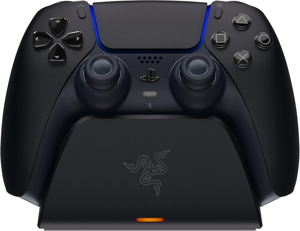 Razer Quick Charging Stand - Hızlı Şarj İstasyonu PS5 Dualsense Kablosuz Kumanda için (Kavisli Kabuk Tasarımı, Tek Elle Çalıştırma, USB Şarjı) Gece Yarısı Siyahı