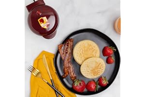 Uncanny Brands Harry Potter Checkmate Gryffindor Mini Waffle Maker – Makes Gryffindor Crest Waffles – Fun Kitchen Appliance – Non-Stick, Compact and Easy to Use