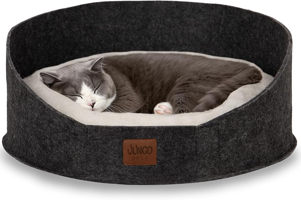 Jungolica Robin Keçe Kedi ve Köpek Yatağı 50x50 cm, Yüksek Kenarlı Derin Yuva, Çıkarılabilir Çift Taraflı Peluş Minder, Doğal Keçe, Konforlu Kedi Evi