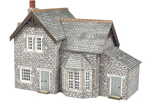 Metcalfe PN158 Gardener's Cottage Card Kit