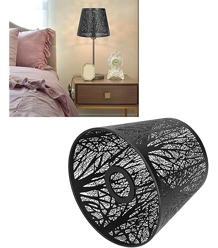 Lampe en verre et métal doré, abat-jour noir | Maisons du Monde
