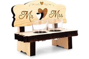sagl.tirol Panca da liquore in legno di pino cembro con incisione [100% naturale] Regali di nozze per coppia di sposi, panca da liquore con 2 bicchieri da liquore (2 panchine Mr & Mrs)
