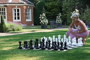 ‎UBER GAMES Übergames Garten Schach Figuren aus langlebigem PVC , für Freiland Garten und Parks - UV Geschützt - ohne Spielbrett - 30 cm hohe Konig - Detaillierte Figuren