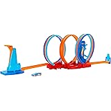 Hot Wheels Track Set, Ultra Hots Loop Madness with 3 Loops and 1 Hot Wheels Car in 1:64 Scale, Connects to Other Sets, Collap