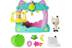 DREAMWORKS GABBY'S DOLLHOUSE Gabby's Dollhouse, Set di Gioco Balcone dei Sogni di Pandy Paws, 8 Pezzi con Personaggi Giocattolo, Accessori per la Casa delle Bambole, Giocattoli per Bambine e Bambini, 3+ Anni