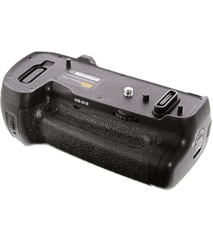Nikon MB-D10 Power Drive kit PDK 1 pour d700 ou d300 + accus, chargeur