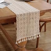 meioro Crocheted Table Runner 26x220cm Lace Boho Table Linen Classic Beige Wedding Tablecloth Vintage Tassel Table Decor for Kitchen Food Holiday Party Decoration Tablerunner