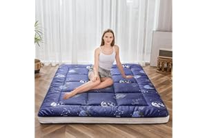 ‎MAXYOYO MAXYOYO Futon Matratze, Gepolsterte Japanische Bodenmatratze Gesteppte Bett Matratzenauflage, Dicke Faltbare Isomatte Atmungsaktive Bodenliege Gästebett (Weltraum Abenteuer, 140 x 200 cm)