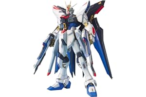 BANDAI SPIRITS Gundam - Kit Modello - MG 1/100 - Strike Freedom Gundam - 18 CM