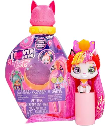 VIP Pets Cats Elektra - Bambola Gattina Che Brilla Al Buio, Con 15 Accessori, Torcia UV E Playset A Forma Di Shampoo, Per Bambini +3 Anni