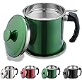 Kyraton Bacon Grease Container with Strainer, 1.4L Metal Green Coating Stainless Steel Oil Container, Pot Fat Storage with Lid, Easy Grip Handle Suitable for Storing Frying Oil and Cooking Grease
