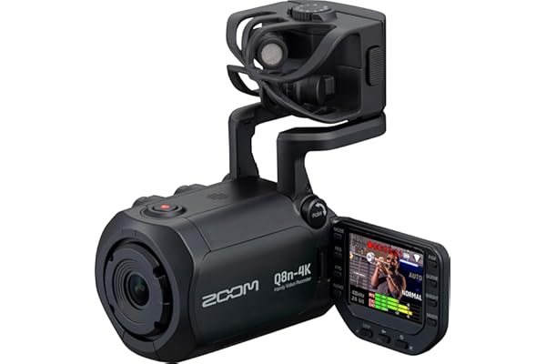 Zoom Q8n-4k Enregistreur vidéo UHD 4K, 4 pistes audio, capsule microphones stéréo X/Y amovible, 2 entrées XLR, objectif grand angle 150°, mode selfie, pour musique, vidéos YouTube, streaming, webcam