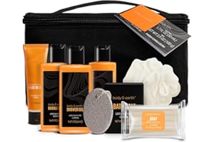 Body & Earth Alpha Set da Bagno per Uomo 8 Pcs, Profumo di Agrumi, Lozione per il Corpo, Detergente per Il viso, Gel Doccia, Bagnoschiuma, Scrub Corpo, Sale da Bagno, Shampoo, Festa del Papà