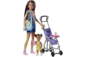 Barbie Famille coffret poupée Skipper baby-sitter et sa poussette avec figurine de fillette brune et accessoires, jouet pour enfant, FJB00