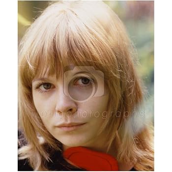 Doctor Who (TV) "Naked Dalek" Katy Manning 10x8 Photo: Amazon.co.uk