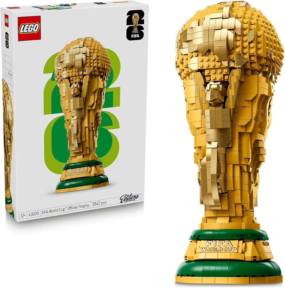 LEGO Editions FIFA Dünya Kupası Resmi Kupa 43020 | 12 Yaş ve Üzeri Çocuklar için 2 İnsan Figürü ve Levha İçeren Dekoratif Oyuncak Yapım Seti, Hediye Fikri (2842 Parça)