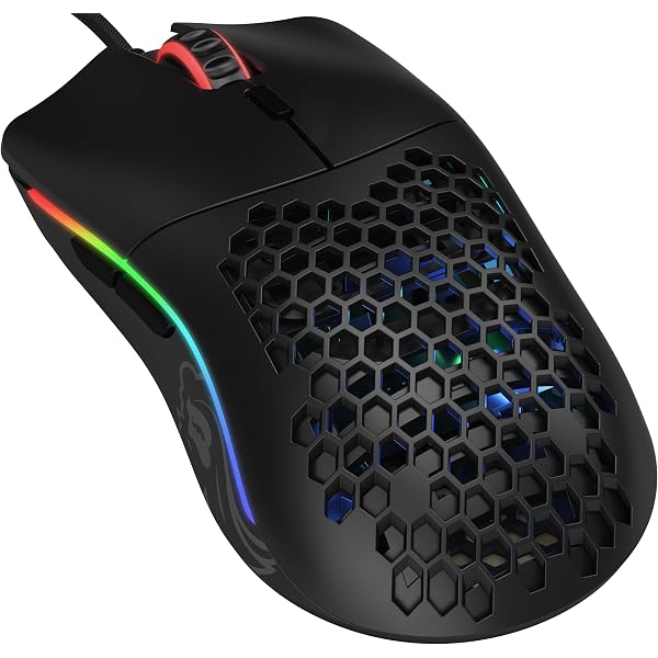 Xtrfy M4 RGB, Ultraleichte Kabelgebundene Gaming-Maus 