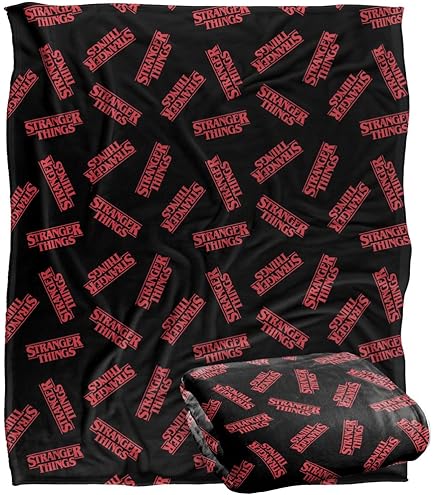 Couverture Douce Stranger Things Hawkins Heroes - 152 X 127 Cm, Toucher Soie, Polyester Microfibre, Licensed