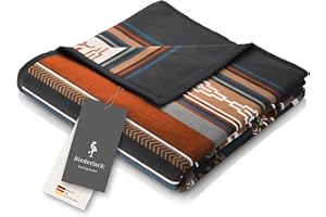 ‎BIEDERLACK Biederlack Wohndecke Adventure I Kuscheldecke aus Baumwoll-Mischgewebe I Made in Germany I Sofadecke im Ethno Stil in 150 x 200 cm I Decke in Blau-Braun I nachhaltig produziert