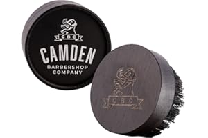 Brosse à barbe de Camden Barbershop Company ● Boite incluse ● En Bois de Noyer ● Pour le soin quotidien de la barbe & l'application d'huile à barbe