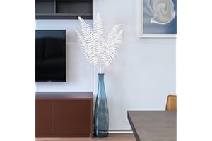 ‎COM-FOUR com-four® Shrub with LED Lighting for Standing, Sturdy Plastic Shrub, 16 Warm White LEDs with Timer Function, Battery Operated Christmas Decoration (Pointed Leaves)