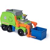 PAW PATROL, Rocky oyun fig&uuml;rl&uuml; ve d&ouml;n&uuml;ş&uuml;m fonksiyonlu (Deluxe ara&ccedil;) ekstra b&uuml;y&uuml;k geri d&ouml;n&uuml;ş&uuml;m kamyonu, 3 yaşından b&uuml;y&uuml;k &ccedil;ocuk