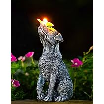 Statua da giardino in resina a forma di cane con farfalla solare LED luci decorazione esterna per patio cortile prato portico
