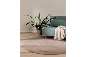 ‎BENUTA benuta Kunstfaser Fellteppich FURRY Taupe Rund ø 120 cm - Weicher Wohnzimmerteppich - Anti-Rutsch-Rückseite - Waschbar - Für Fußbodenheizung geeignet