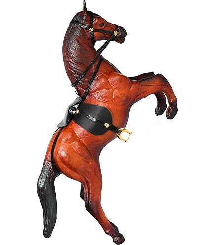 Uniique Unique Handicraft Beautiful Leather Horse .Size. 15x5x24
