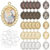 14 karaats geelgouden hanger bezet met een ovaal cabochon geslepen streepagaat Verkocht