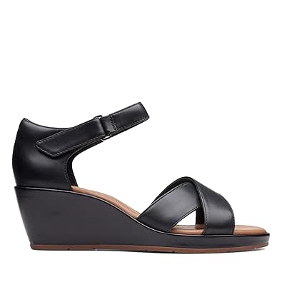 un plaza cross clarks