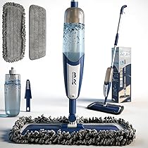 Mocio Lavapavimenti a Spruzzo - HOMSIER Spray Mop Scopa Pavimenti con Spruzzatore con 550ML Flacone e 3 Panni in Microfibra Lavabili, Mop Piatto per Cucina Legno Duro Laminato Legno Marmo Pavimenti