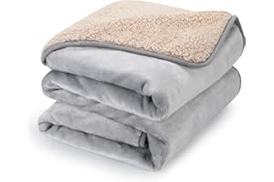 PETTOM Couverture Imperméable Chien, Plaid Anti Pipi Chien en Sherpa et Flanelle, Protège Canapé Lit pour Chiot Chat, Épais et Lavable, Beige, 127x152 cm