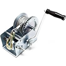 Support De Treuil VEVOR Pour Remorque De Bateau – Capacité 544 Kg – Sangle 7,6 M – Compatible Timon 2-4 Pouces – Acier Galvanisé Anti-rouille