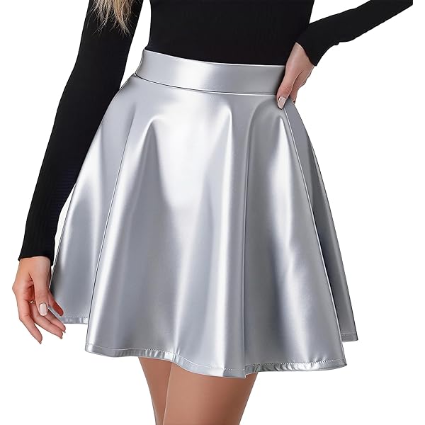 Lak Leather Look Short - Black – Lots of Goodies