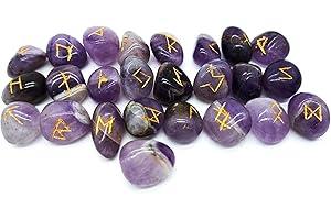 ‎AB VIKING CRAFTS Edelstein Runen Set Elder Futhark Heilstein Amethyst 25 Steine ca. 20 mm im Samtbeutel | Mythologie Wikinger Esoterik Meditation Magie (Amethyst goldene Gravur)