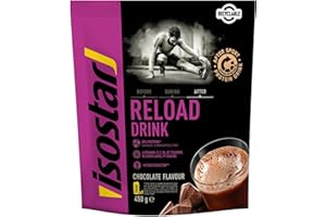 ‎ISOSTAD Isostar Reload Drink Chocolate - Pulver für Protein Recovery Drink - Nach dem Sport - Kohlenhydratquelle, Kalzium, Magnesium, Vitamine - 1 wiederverschließbarer Beutel 450 g