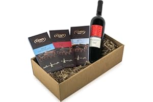 ‎THE WINE GUYS The Wine Guys Präsentkorb „GENUSSBOX“ mit Wein und Schokolade in einem Geschenkkarton | Italienischer Rotwein Montepulciano D`Abruzzo und drei französische Schokoladentafeln als Geschenkset