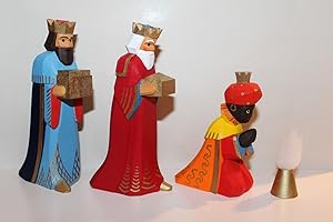Lotte Sievers-Hahn Krippenfiguren Set 3 Könige mit Caspar orange und Geschenk im Baumwollbeutel