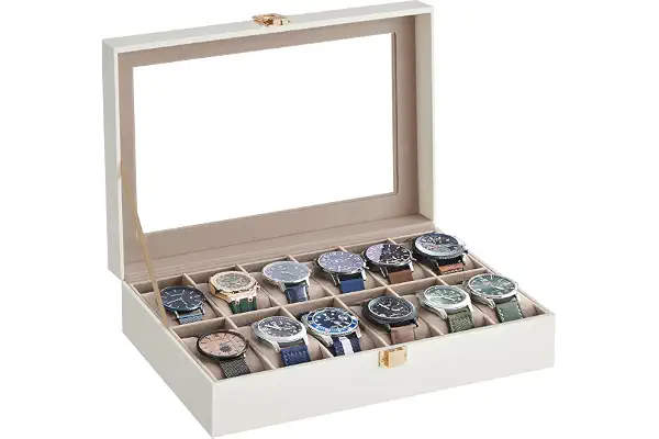 SONGMICS Caja de Relojes con 12 Compartimentos, Estuche de Relojes con Tapa de Cristal, Cojín Extraíble, Cierre Metálico, Regalo, Cuero Sintético Blanco Nube y Forro Beige Capuchino JWB120W01