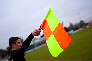 NETSPORTIQUE Set di 2 Bandiere di Tocco, bandierine di Arbitro Assistente di Calcio, perfette per Partite di Calcio Ufficiali e tornei. - Borsa per Il Trasporto Inclusa